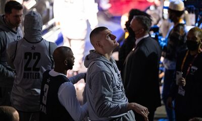 Nikola Jokić re-signs with the Nuggets